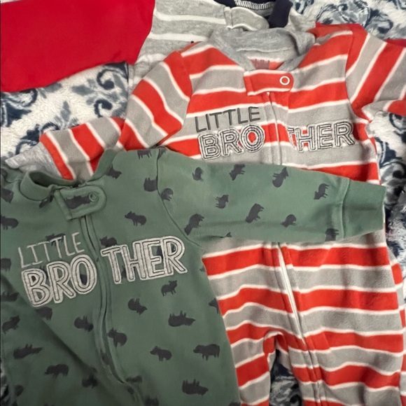 Little Brother Baby Striped Footed Onesie PJ’s 0-3 6-9 months Lot of 3 pajamas - Picture 1 of 6